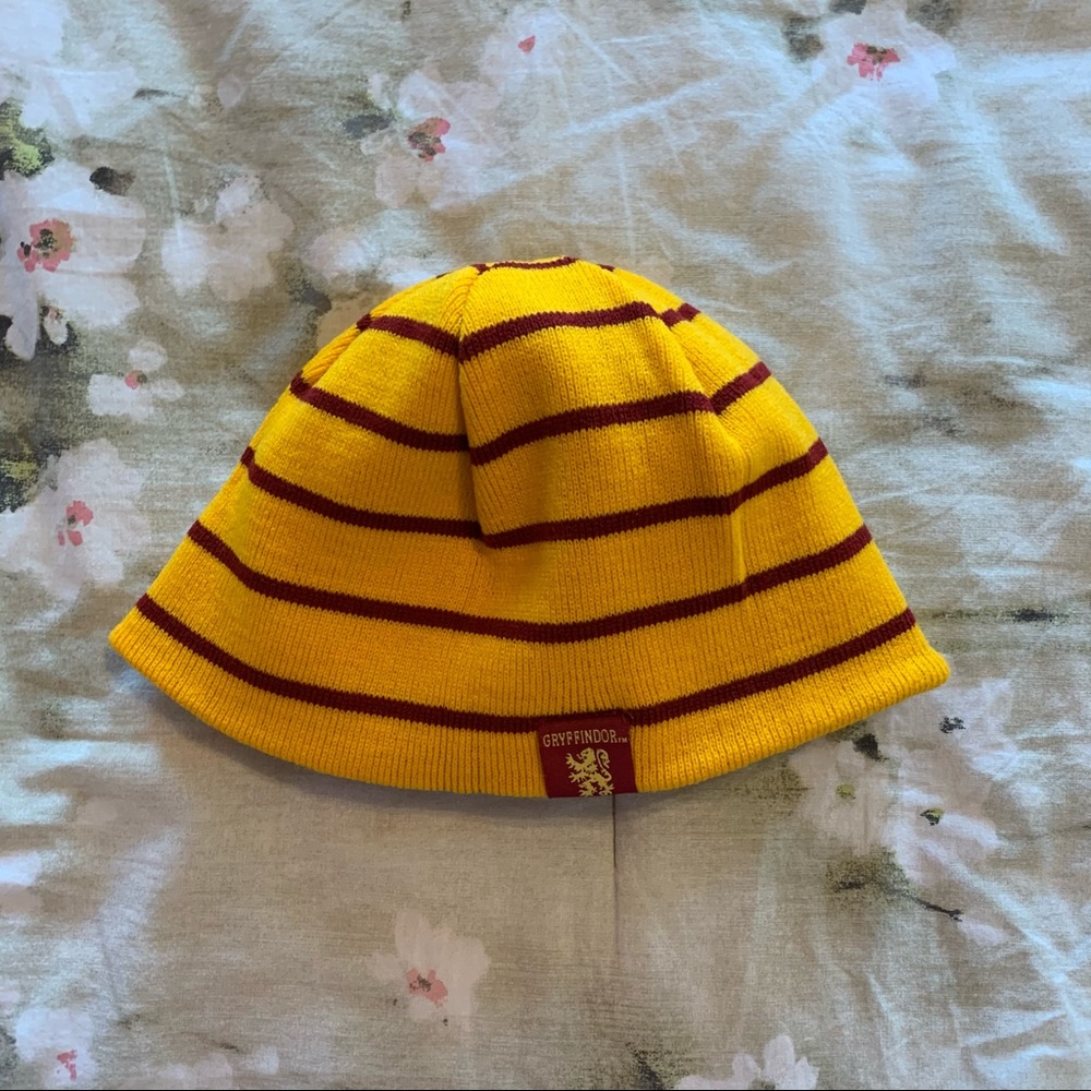 Gryffindor hat - Picture 2 of 2
